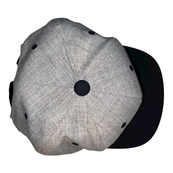 Yupoong Classics Death’s Head Moth Embroidered Snapback Hat Gray Black - Picture 5 of 7